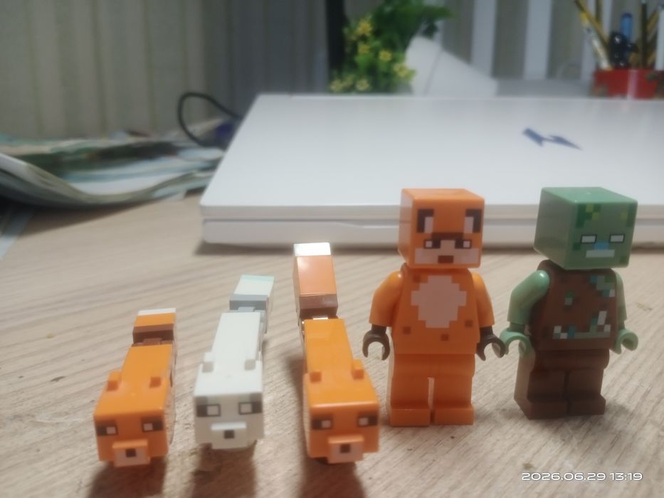 Продам лего майнкрафт дом лиса
