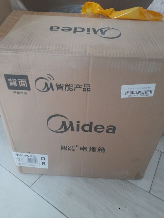Духовка  печь Midea