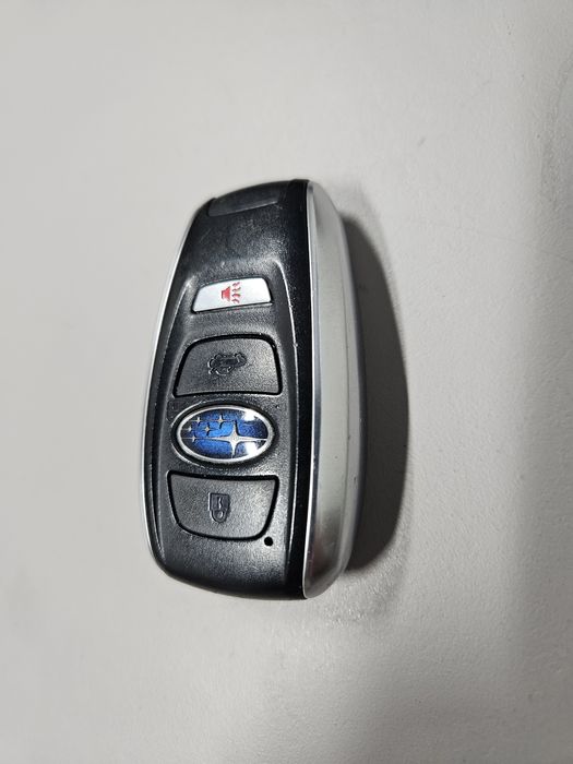 Продам оригинальный ключ Субару Subaru