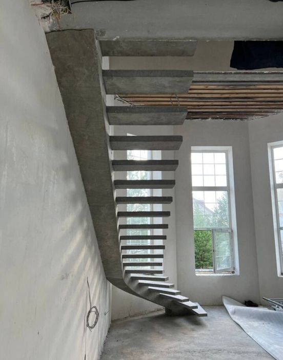 Бетонные монолитные лестницы