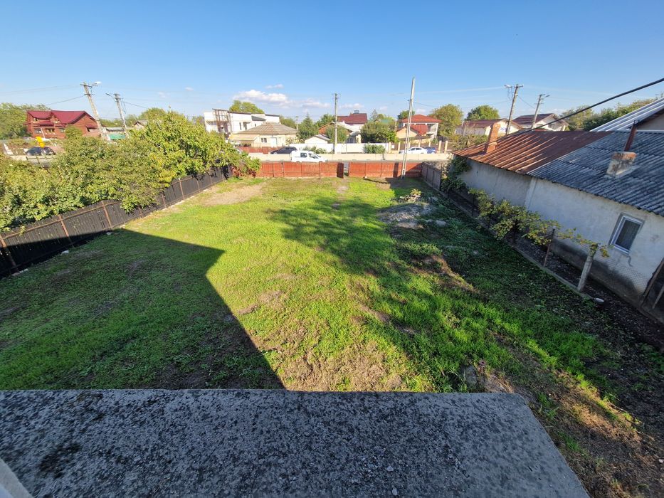 Casa la rosu din 2013 + teren 745 mp pe DN1  in Puchenii Mari