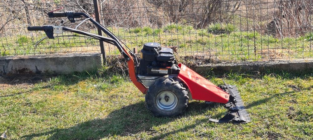 Motocositoare cu lamă