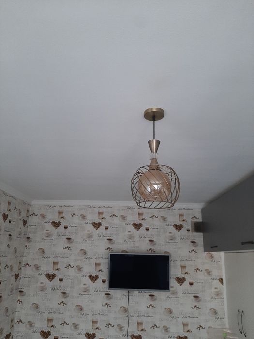 Люстра сотилади арзонга