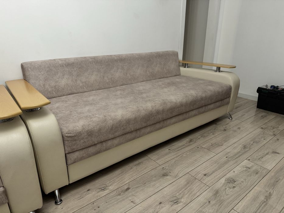 Диван + кресло с подушками