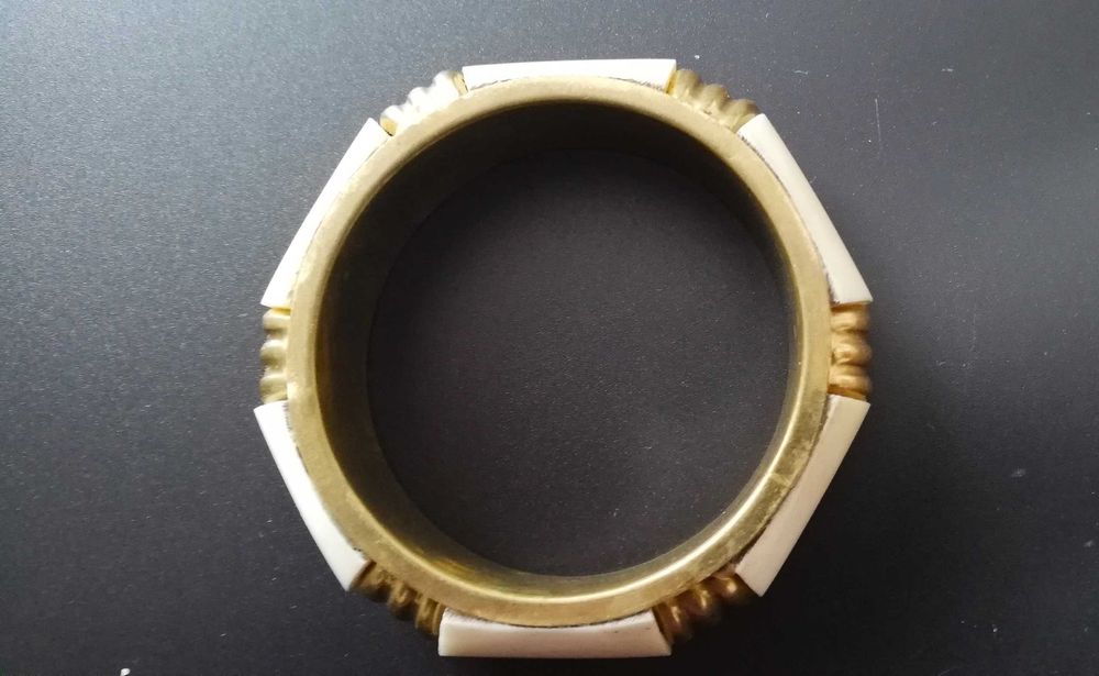 Гривна, ретро, възрожденска