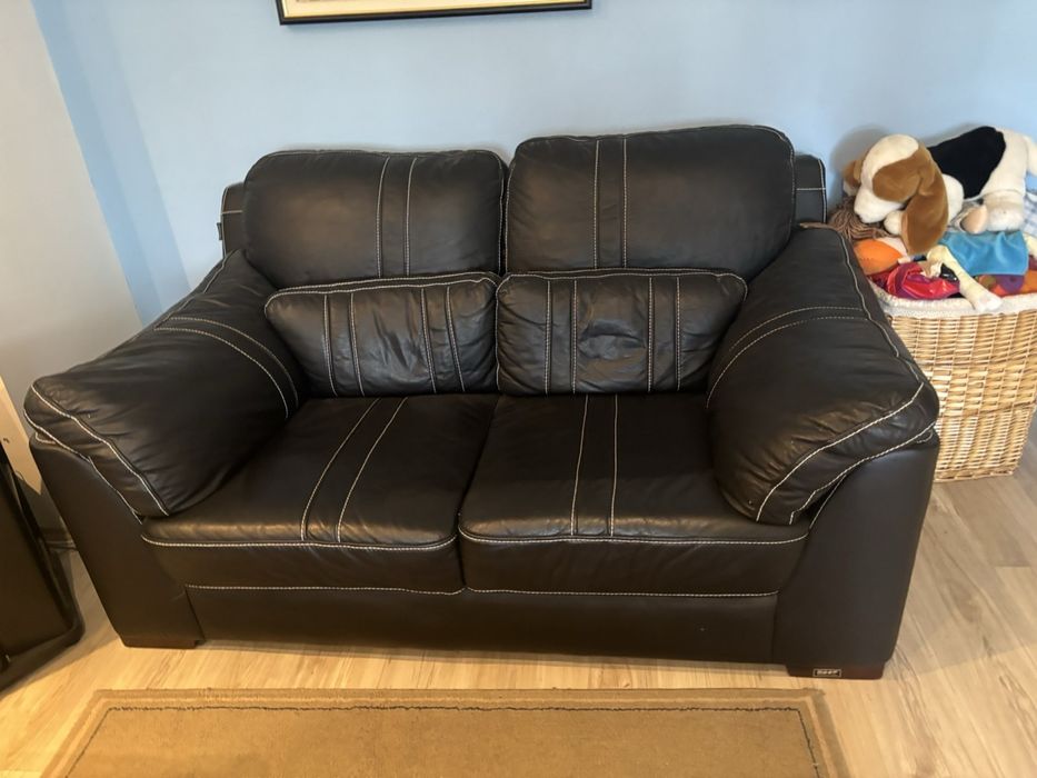 Кожена гарнитура - 1 фотьойл и 2 дивана