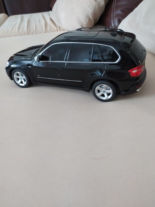 BMW X5 - реалистичен дизайн, дистанционно управление, мащаб 1:18