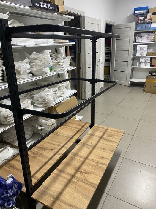 Продам стеллаж в отличном состоянии