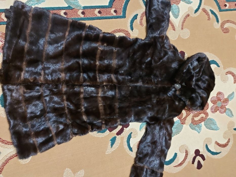 Продаётся шуба коричневого цвета