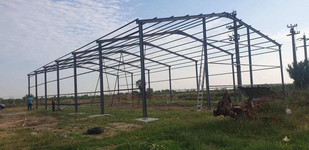 Vand structiri metalice ai hale complete