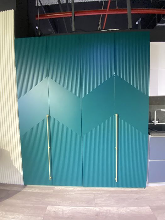 Шкаф прямой новый