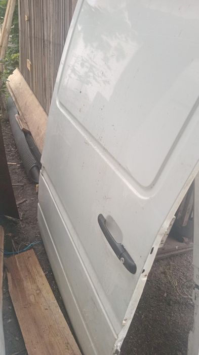 Vind usi lt 35 in stare buna