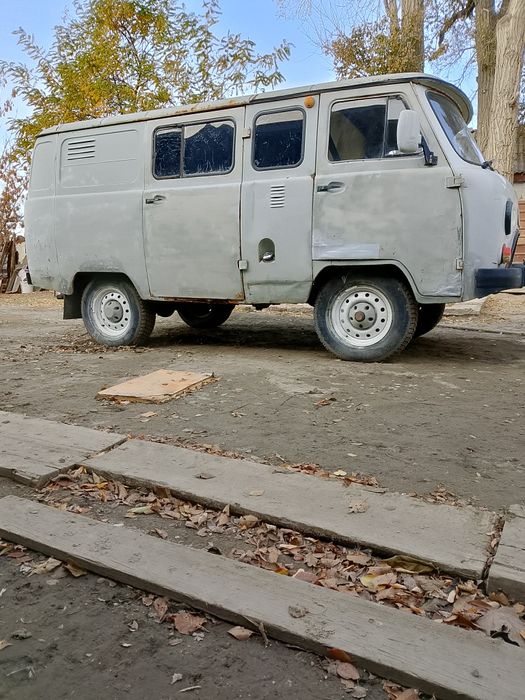 УАЗ таблетка цвет белый ночь