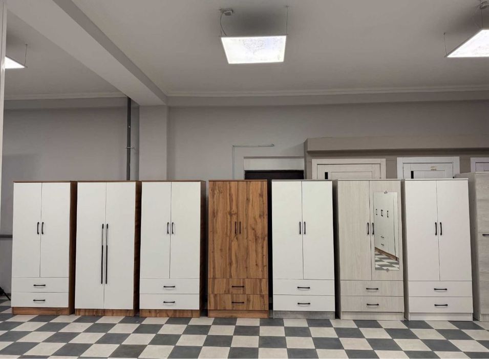 Двухдверный шкаф 180×80, новый, распашной, полки,недорого доставка