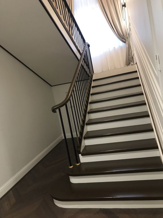 Реставрация и изготовление лестниц любой сложности!