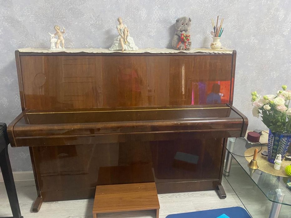 Продам пианино Weinbach