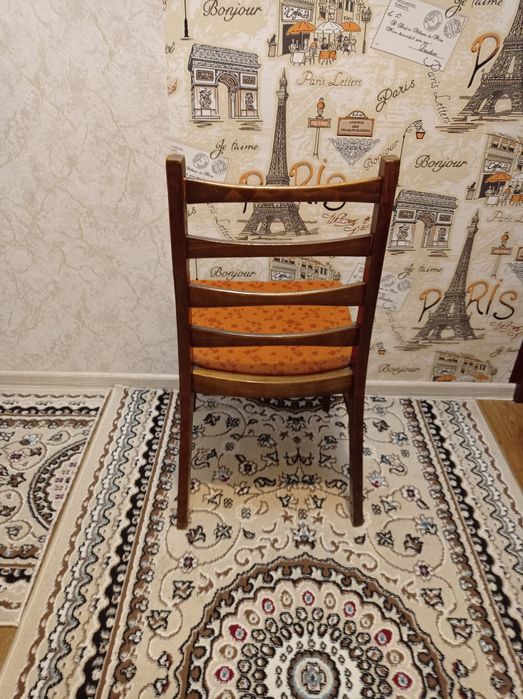 Продам мебельные стулья