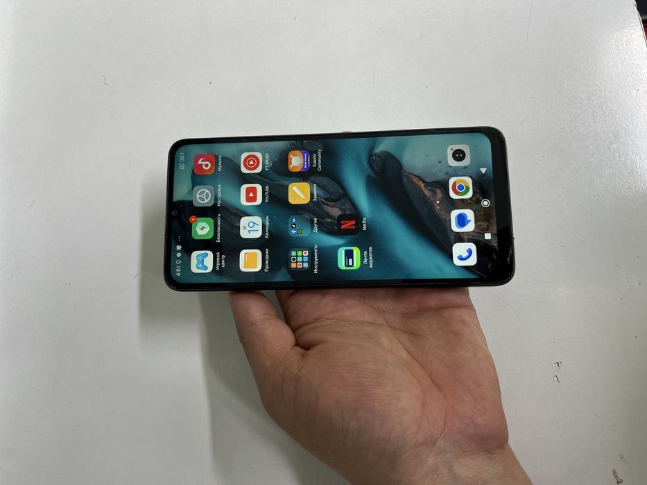 Redmi 13C (256GB) в идеальном состояний