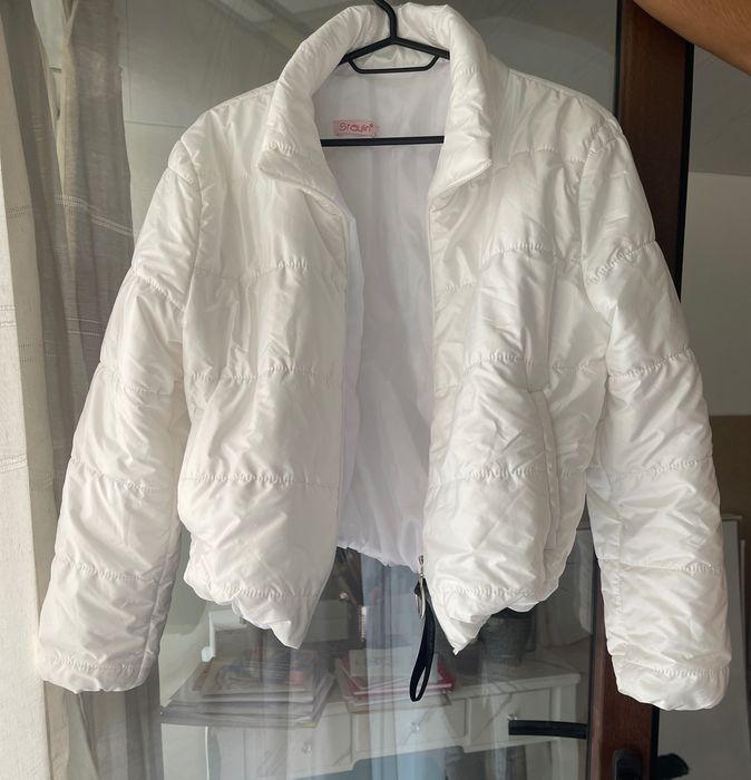 Geaca alba de toamna