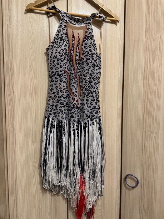 Продам спортивно-бальные платья