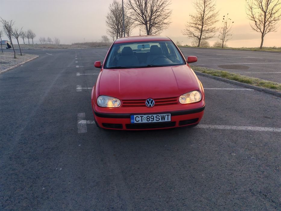 Volkswagen golf IV 2.0 benzina 115cp impecabil 1250 e neg.