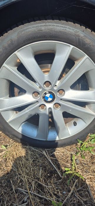Джанти и гуми за BMW E90 17 цола