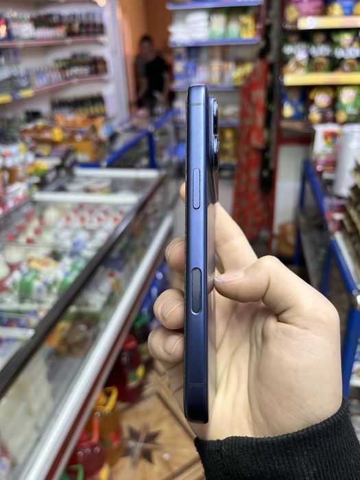 Продам айфон 17 про 256гб