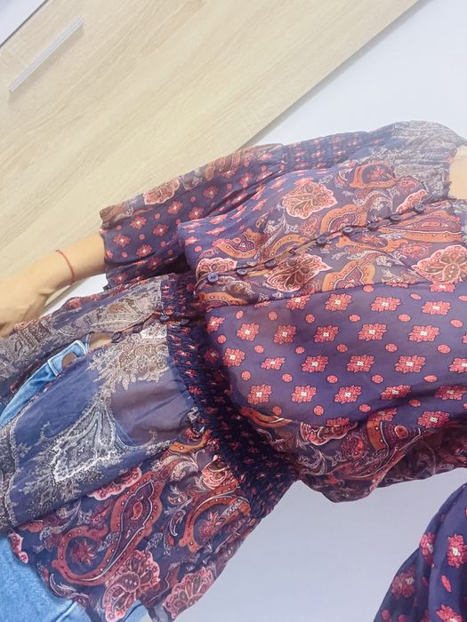 Zara fusta si bluza din matase/S