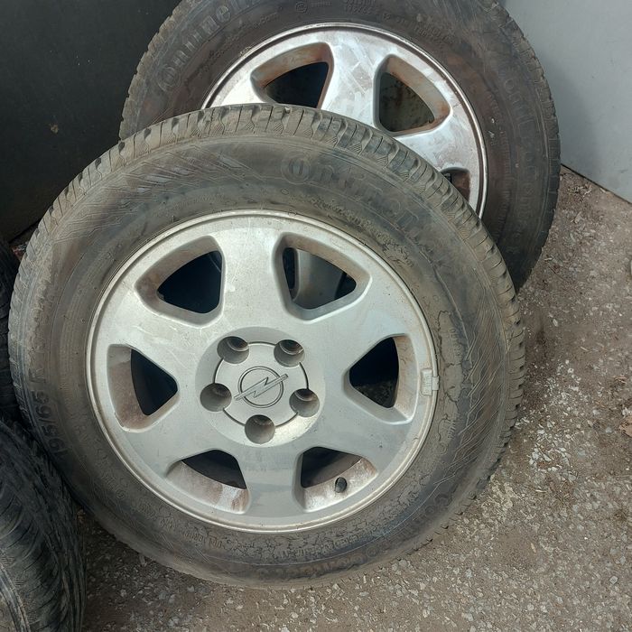 Джанти с гуми за опел Зафира