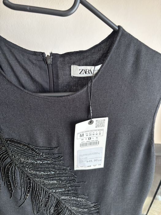 Rochie cu broderie si margele Zara