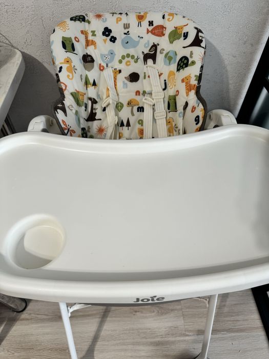 Стульчик для кормления от Joie