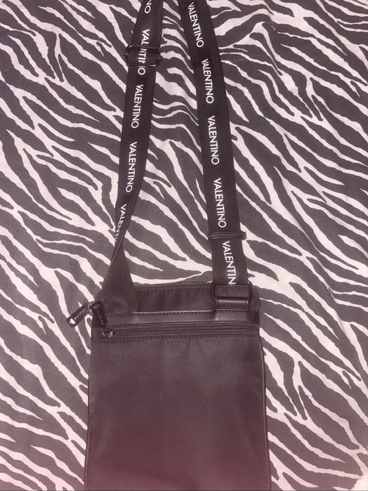 Чанта Valentino черен цвят