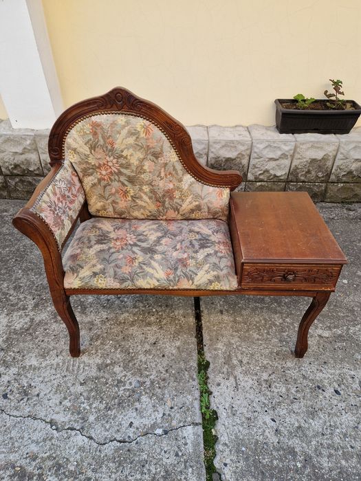 Прекрасна антикварна френска салонна барокова пейка