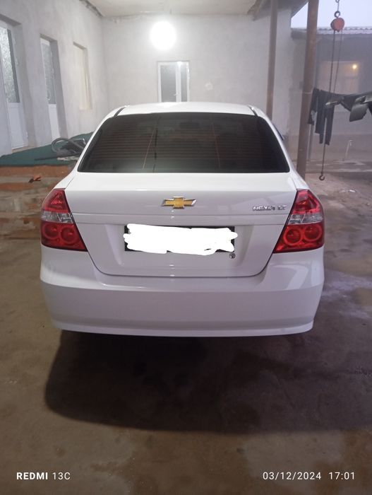 Moshina sotiladi NEXIA 3