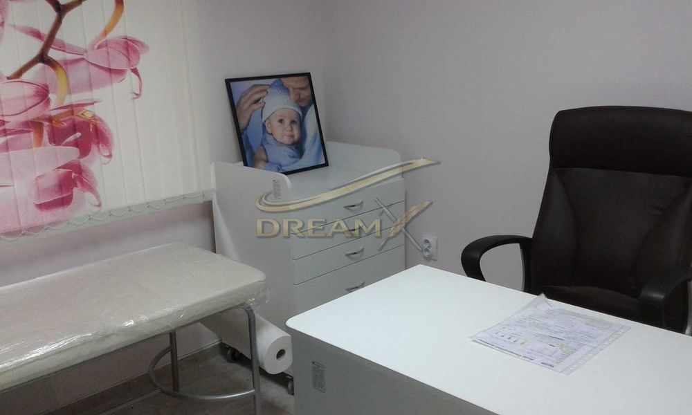 Дава се офис под наем в Кючук Париж! 71373517