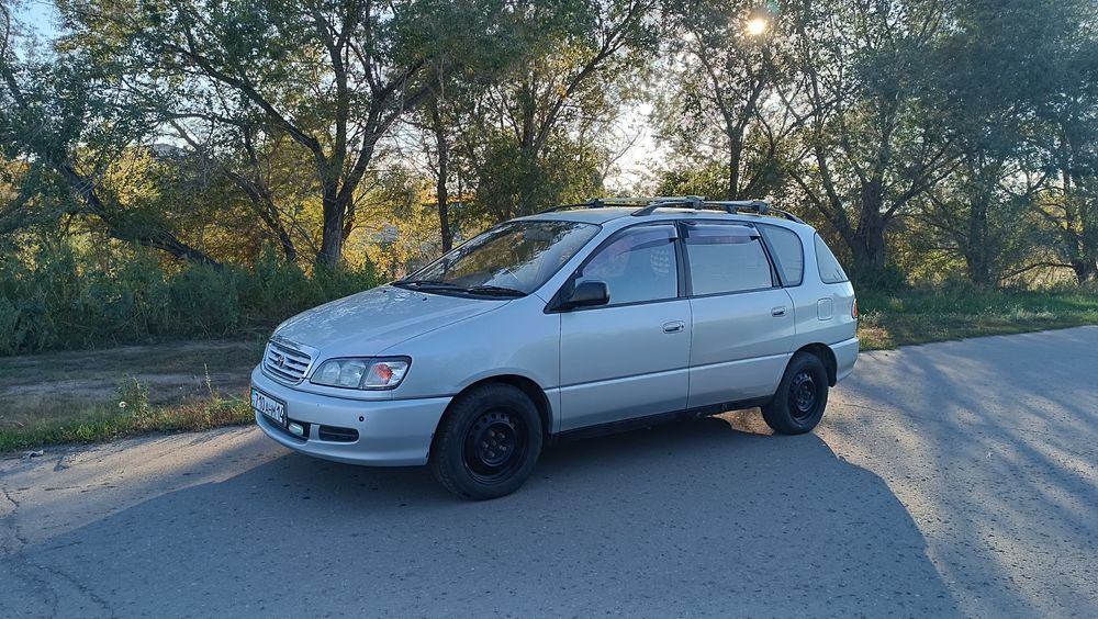 Продам Toyota Ipsum