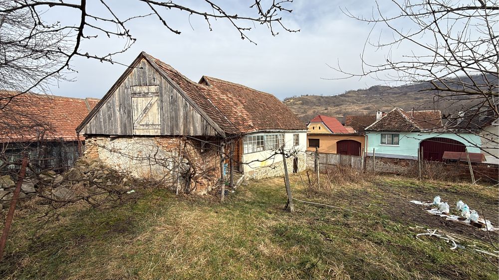 Vand casa in satul Aciliu