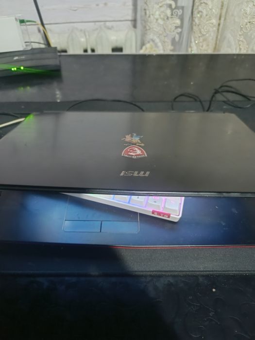 Ноутбук msi игровой срочно