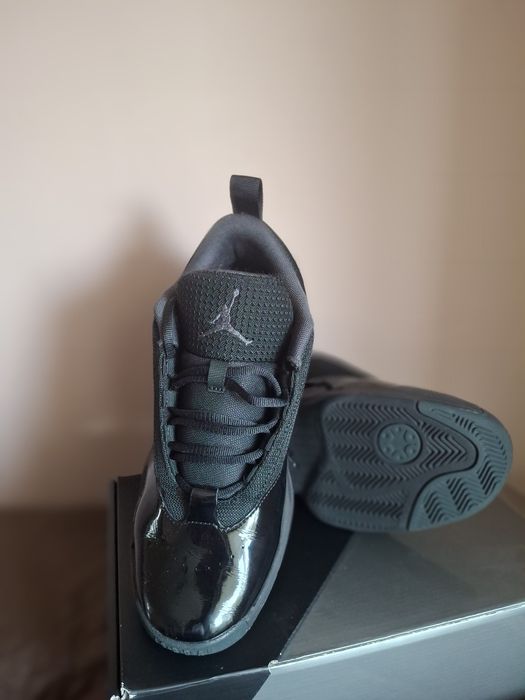 Nike Jordan Max Aura 6