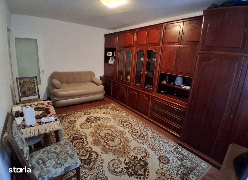 3 camere decomandat conf.1 Pacurari Petru Poni et. 1 Cod:163259