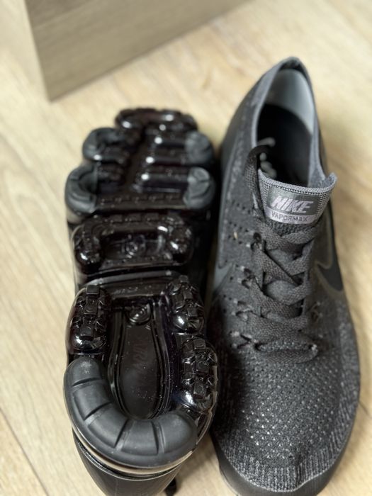 Обувки Nike Vapormax Triple Black