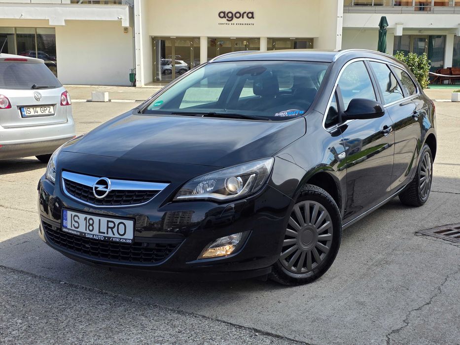 OPEL Astra 2011 — imagine 11