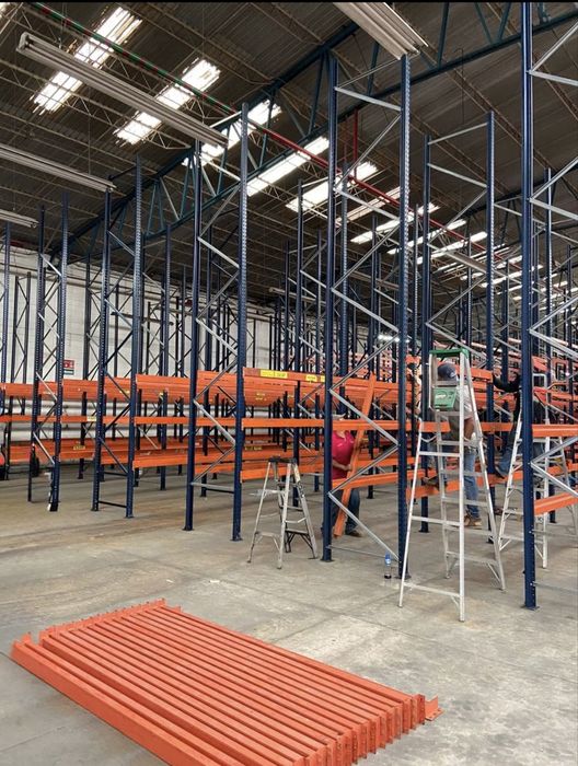 Rafturi metalice industriale