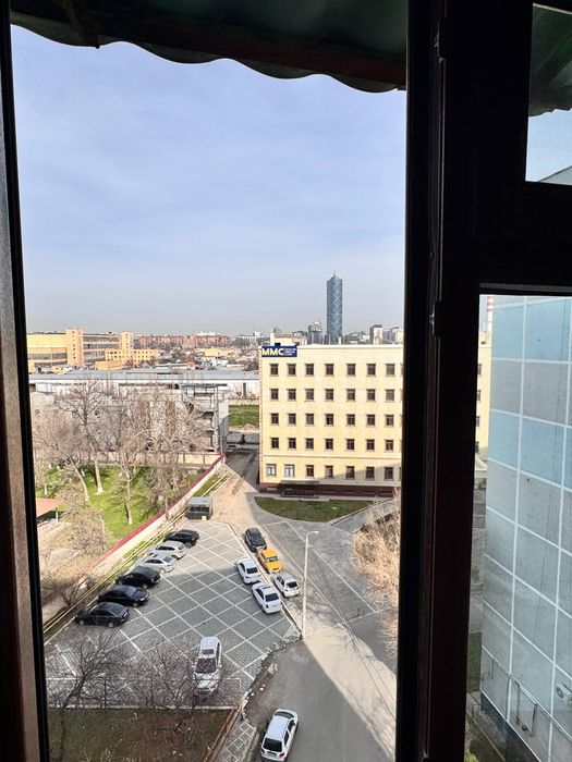 Продаётся 4-комнатная квартира