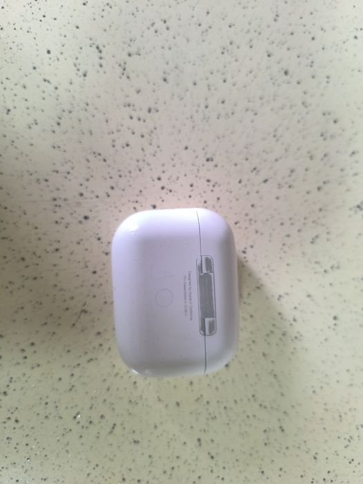 AirPods 2  Б/У  .