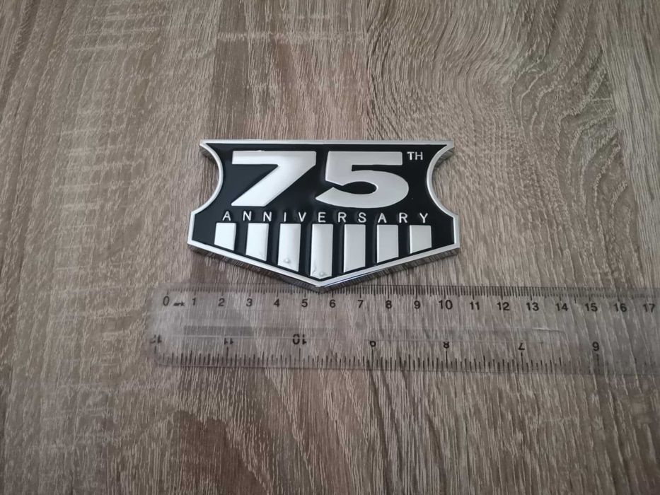 75th Anniversary метална емблема за Jeep