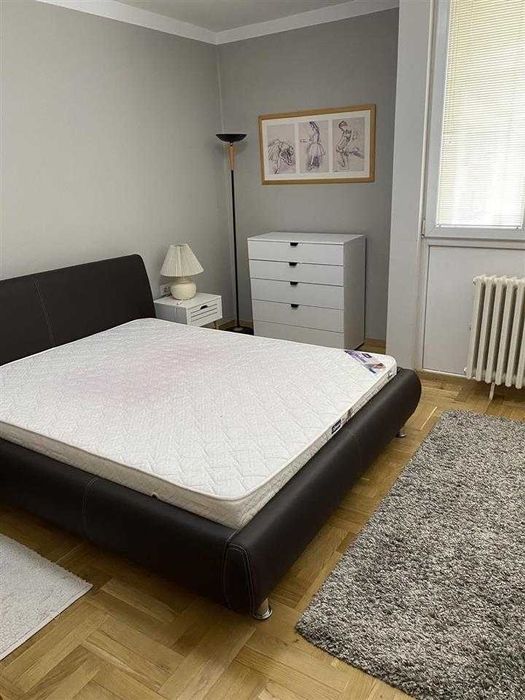 Дава се под наем Двустаен апартамент в Бургас, Славейков - 57 кв.м за 229.5 € - Снимка #2