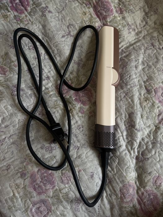 Продам фен - выпрямитель