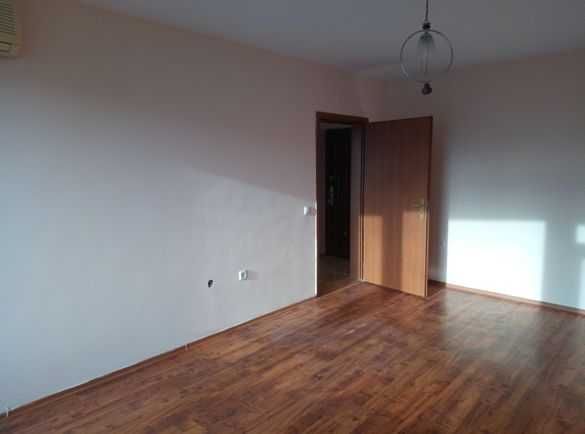 Дава се под наем Двустаен апартамент в Бургас, Изгрев - 66 кв.м за 178.5 € - Снимка #3