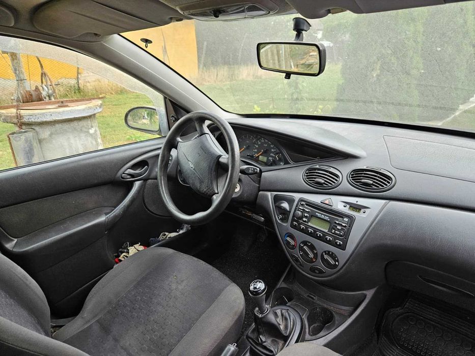 FORD Focus 2001 — imagine 13